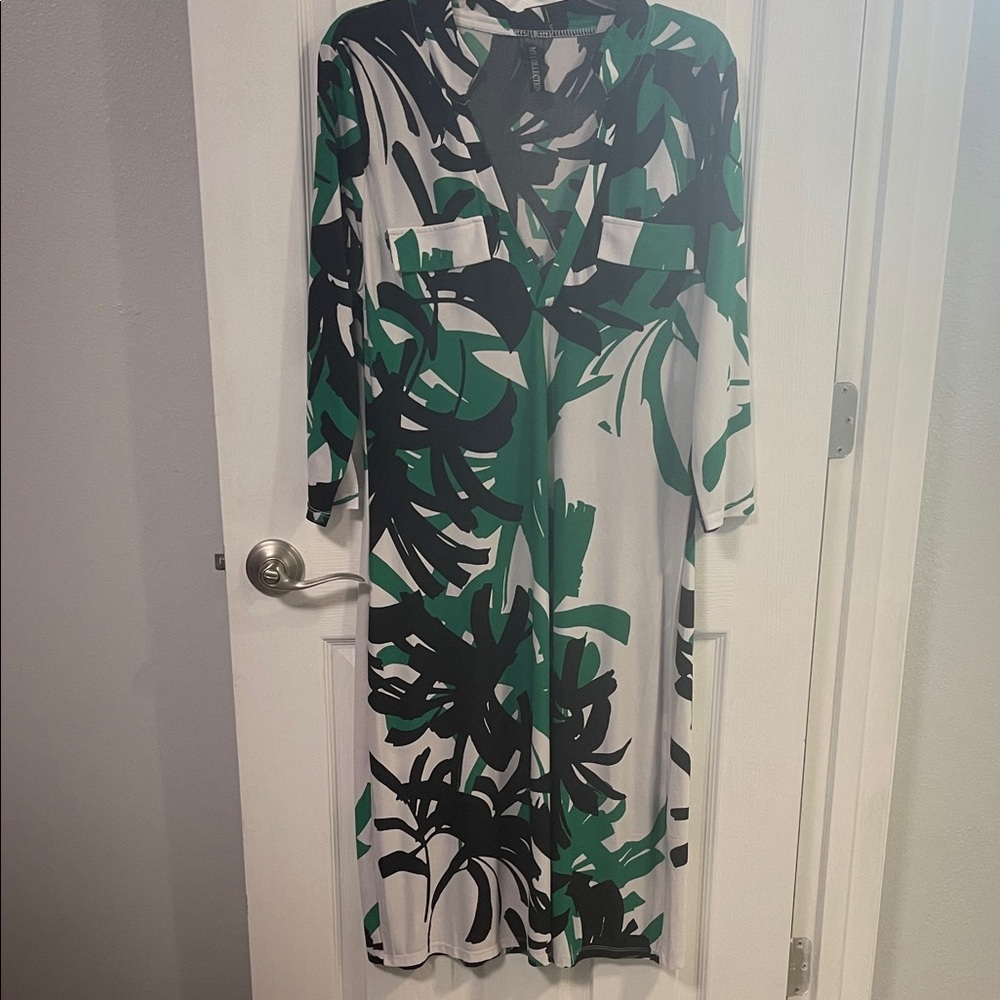 MT COLLECTION Green and Black Abstract Print Dress